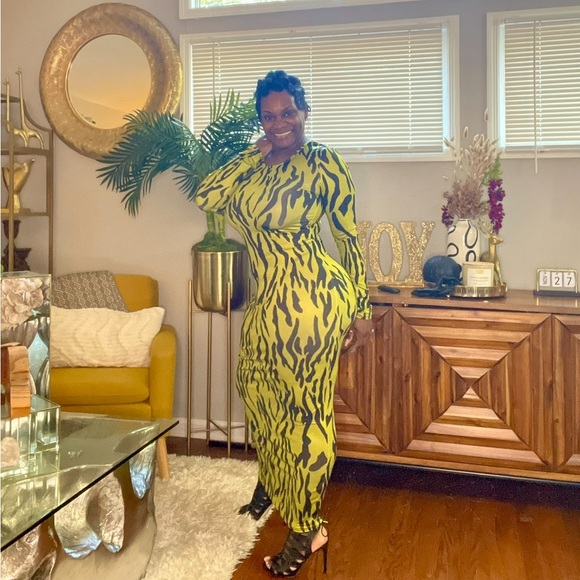 Green and black ankle length dress - Picture 2 of 2